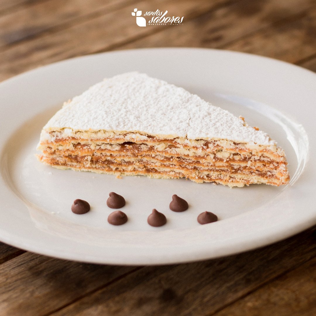 Al salir de la oficina premia tu día de trabajo con nuestra torta alfajor, única en #Caracas. 💓🤤