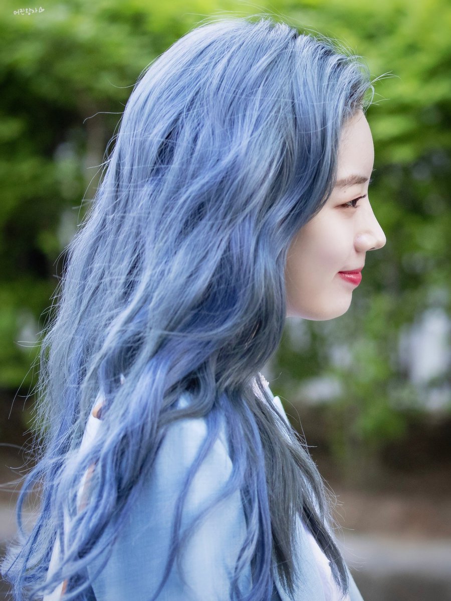 tofulike07's tweet photo. 190503 뮤직뱅크

D-Day🤟

#트와이스 #TWICE 
#다현 #DAHYUN #ダヒョン https://t.co/MXXOPkpquT