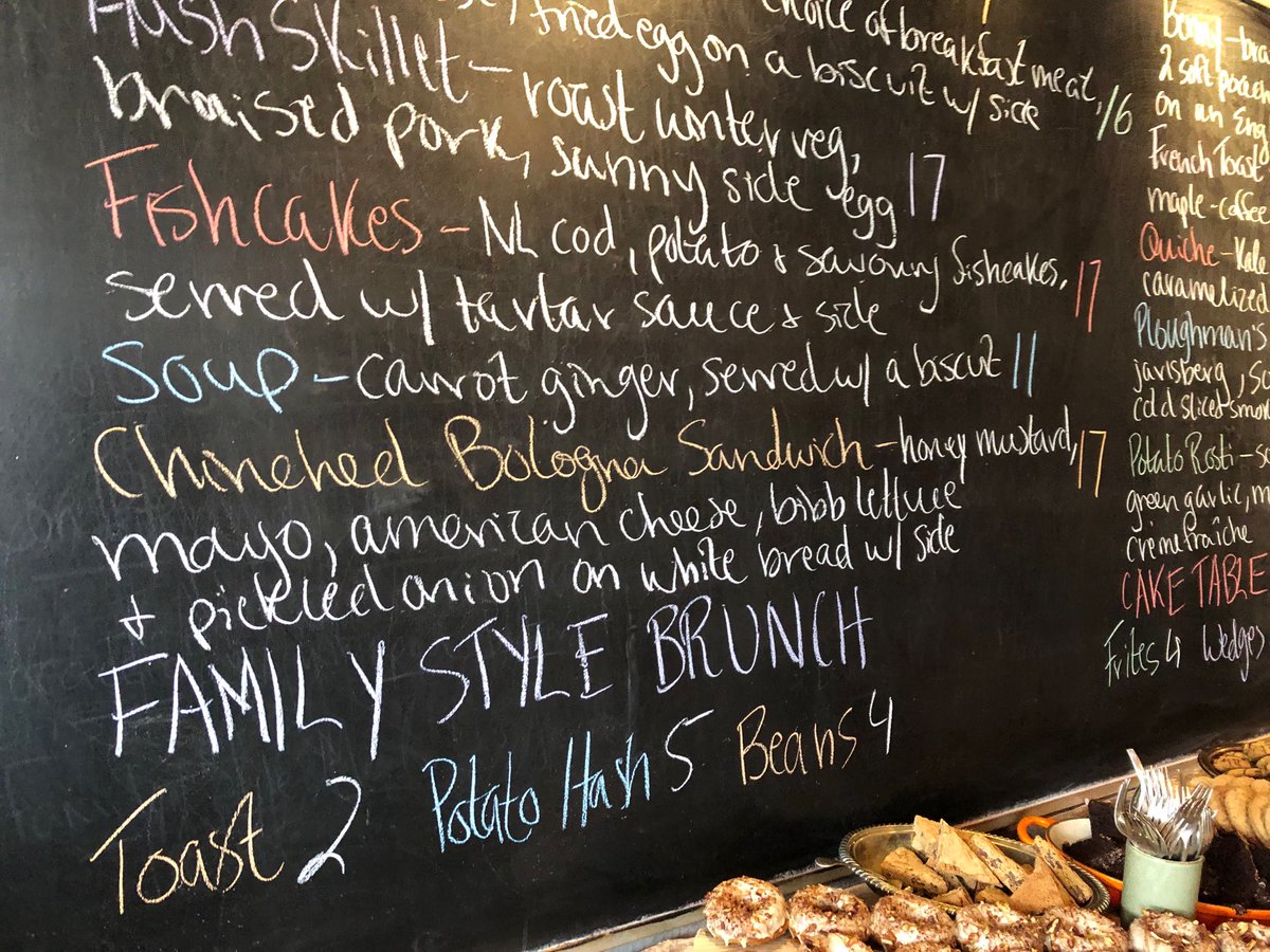 alanthomasdoyle's tweet photo. There’s a bologna sandwich ⁦@Mallard_Cottage⁩ .   Honest to God.  Carry on. https://t.co/xaN1Y3gRdQ