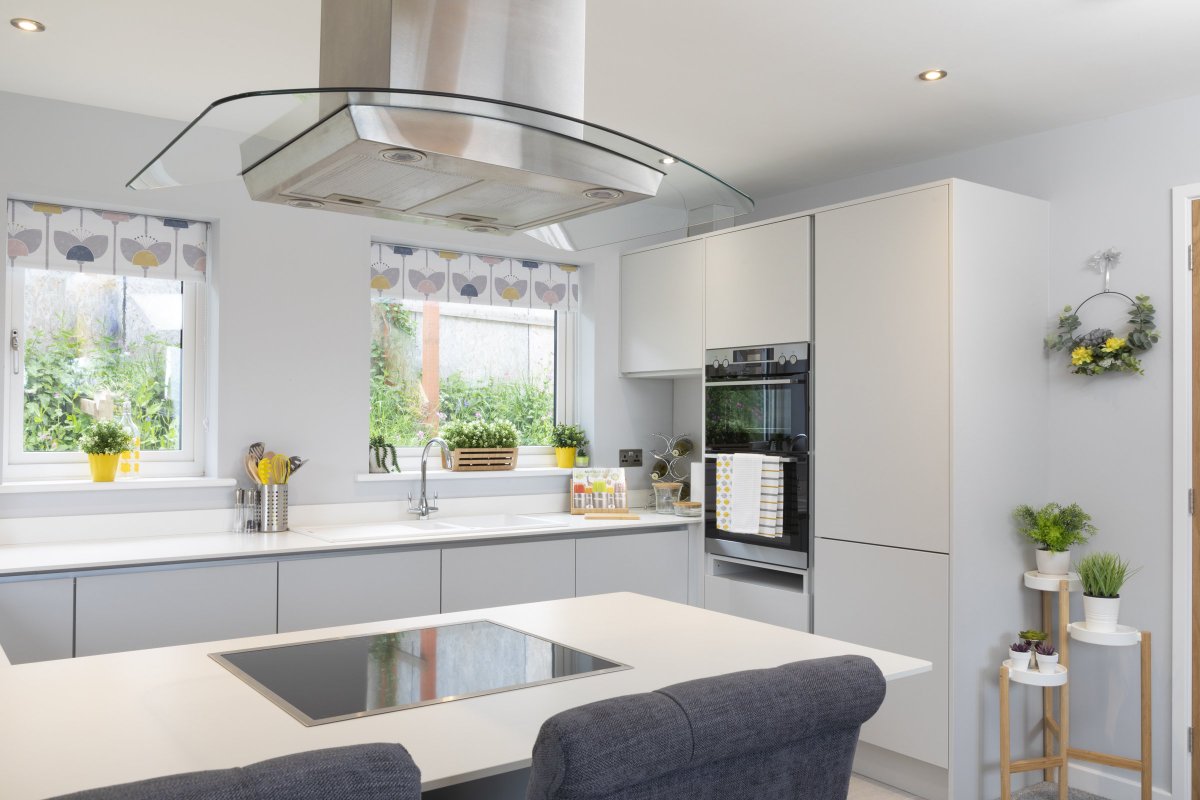 EliotDevs's tweet photo. Happy #BankHolidayWeekend We can't resist showing you a little more of our #ShowHome at Farrier's Way, #Widegates. We are very pleased to announce our launch will be on June 1st! Make sure you receive your invitation, contact us through https://t.co/QmtyLIwxUJ  #LiveTheLifestyle https://t.co/iG6kfMaHuV