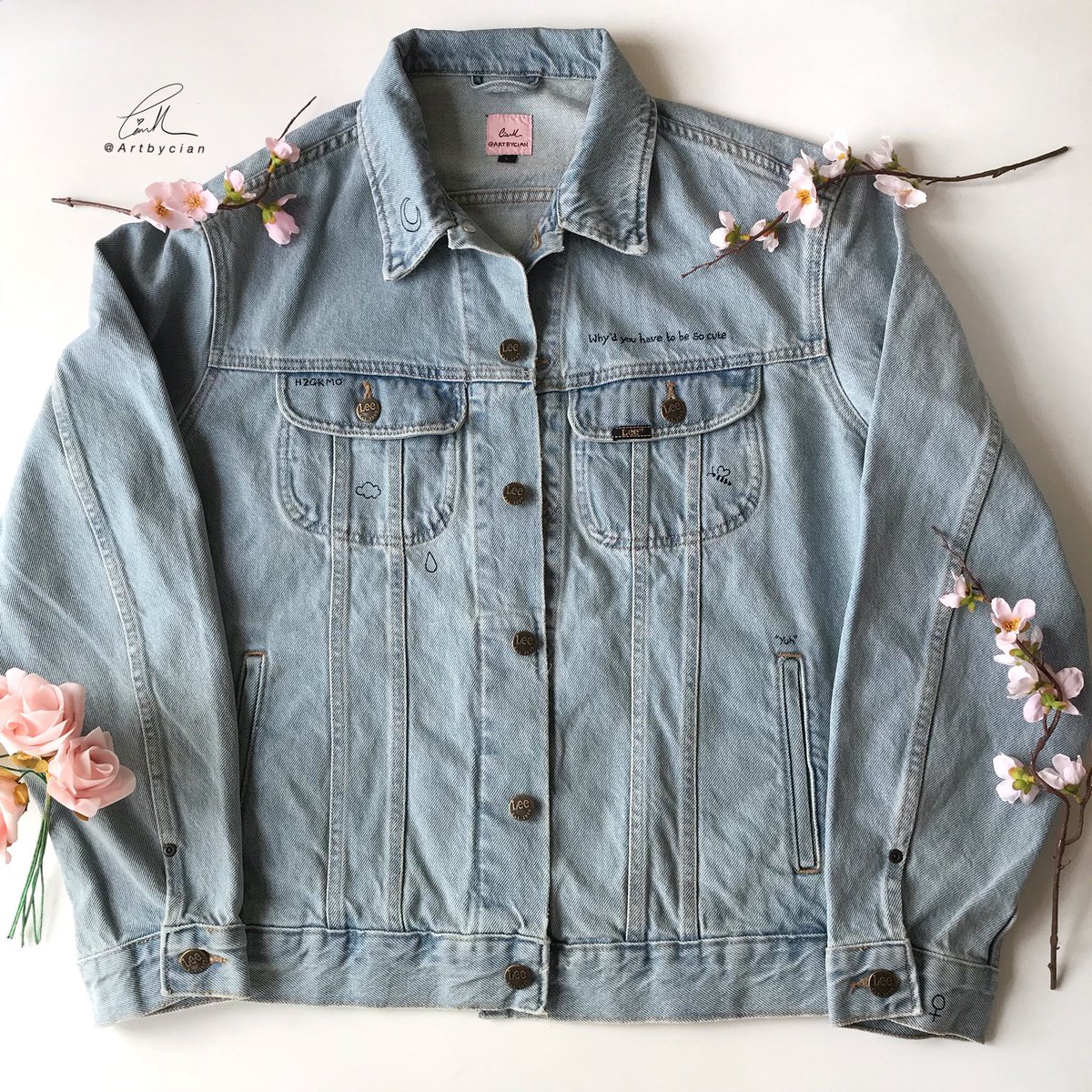 artbycian's tweet photo. Custom @ArianaGrande sweetener *pink edition denim jacket 🌸 hand painted by me https://t.co/9dmE9mtmCh