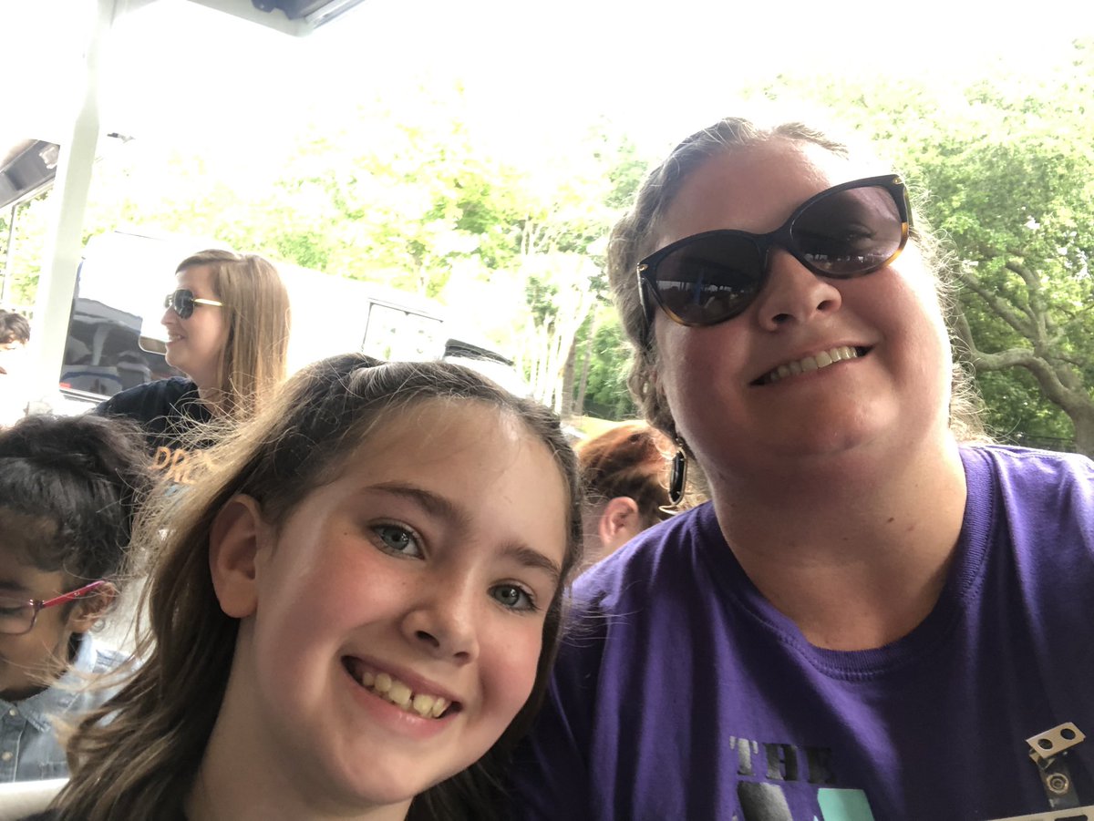 CarrieDd42's tweet photo. Here we go! Ready to explore @NASA_Johnson with all our #KleinInSpace winners! 🚀 @PlottKplott @KleinISD @GordonKSee @Jasper_KleinTX https://t.co/5K3YvX6QK5