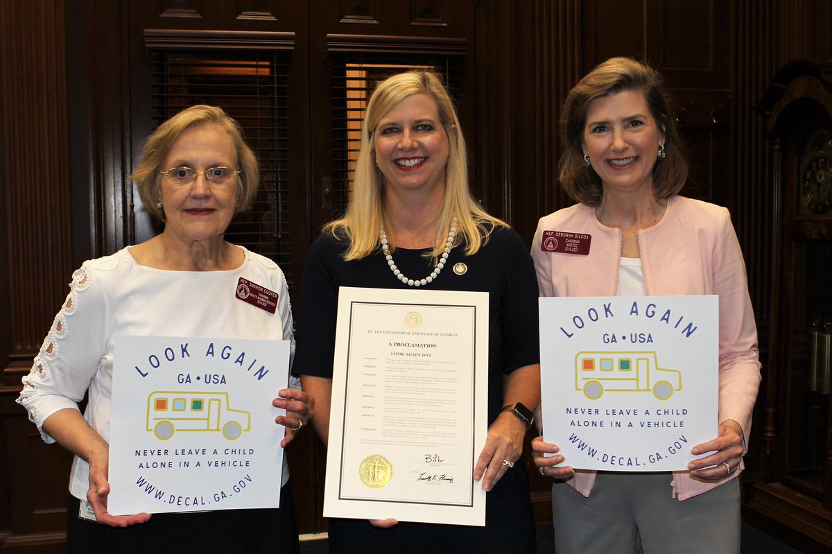 CommJacobs's tweet photo. Thanks to @RepSharonCooper and Rep @debdsilcox for their support of our #LookAgain campaign.  https://t.co/CxQduOnXUp https://t.co/5Gzksnvjhy