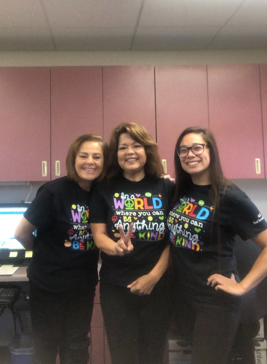 AUSDNutritionSV's tweet photo. To the Central Kitchen, Delivery Drivers, Office Staff and Supervisor of Nutrition Services, the behind the scenes staff rocks! Happy Classified Week and a big thank you for all you do for the students!! #FoodServiceRocks #AlisalStrong #FoodServiceStrong https://t.co/VPFtllskf8