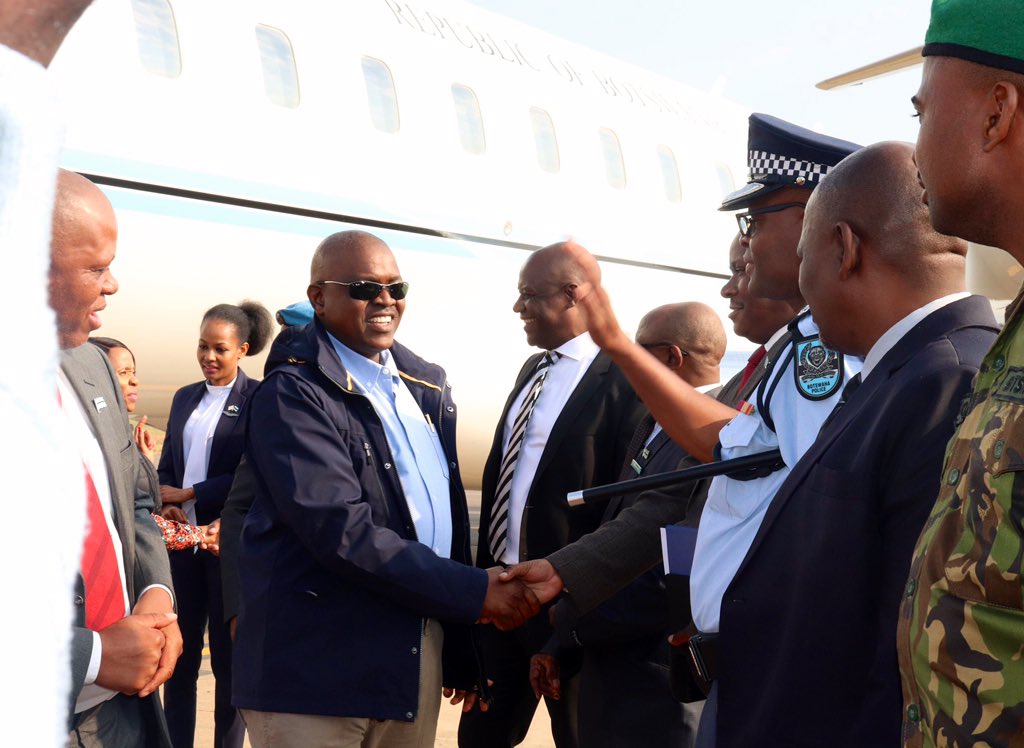 OfficialMasisi tweet picture