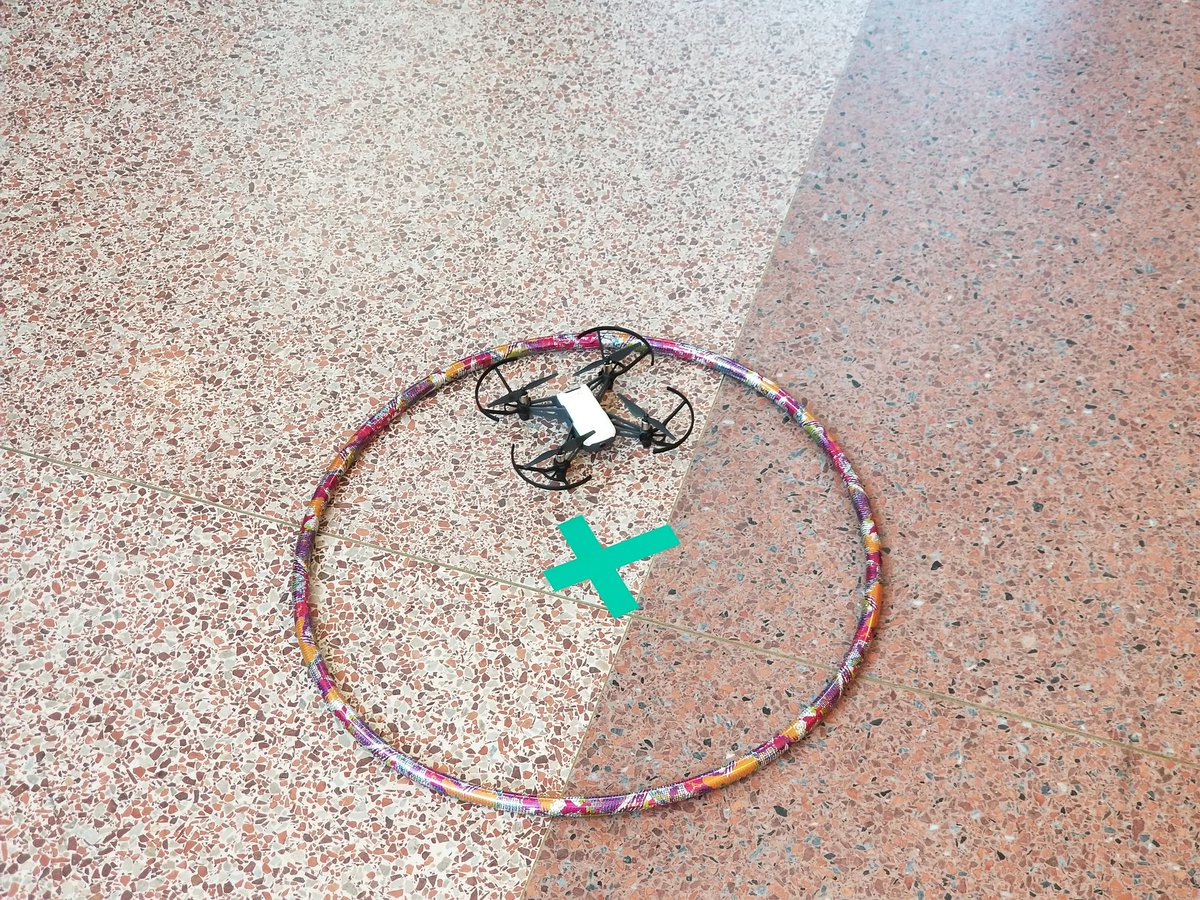 smithdyough's tweet image. Thanks @johncortazzo  for helping 7th grade Ss learn computer science with @DJIGlobal Tello drones.  Students used teamwork, problem solving and math skills to complete today's coding challenge. #youghsd #STEM #csforall