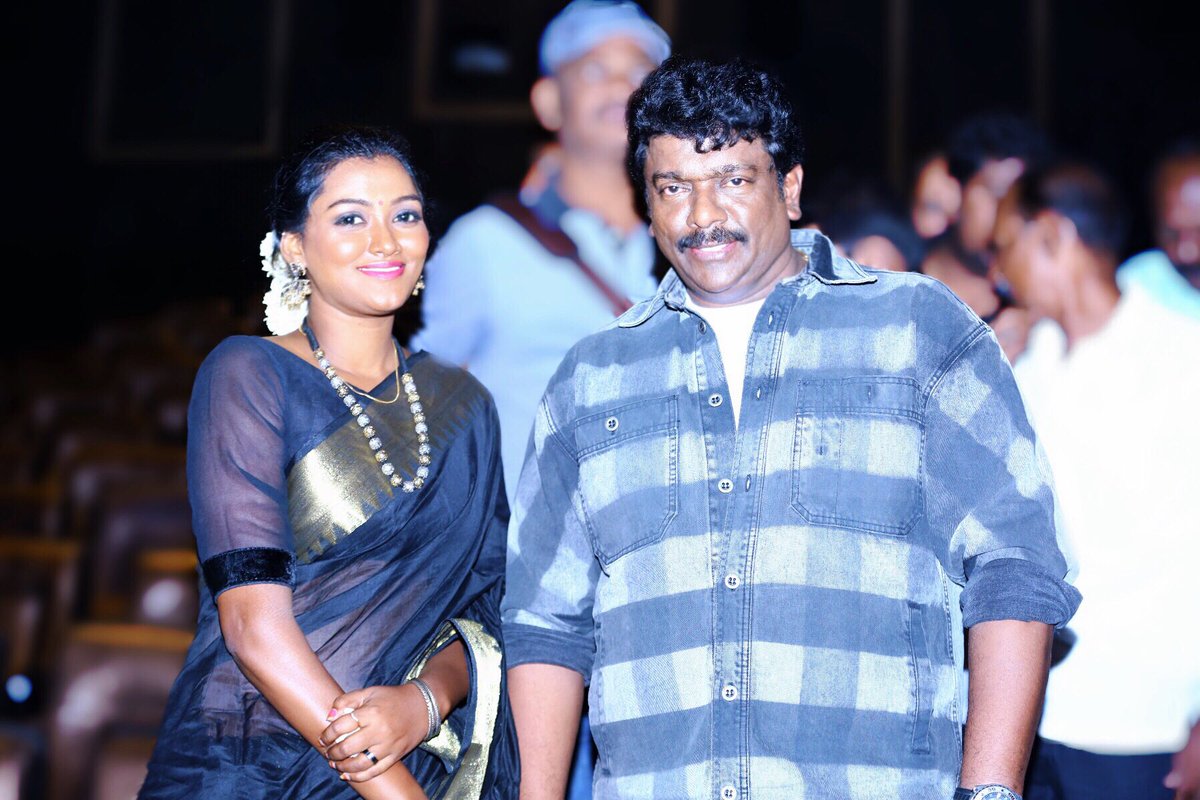 DThiravidamani's tweet photo. குருநாதரின் ஆஸ்காருக்கான அடுத்த படைப்புக்கு (#ஒத்த_செருப்பு சைஷ்7) மனமார்ந்த வாழ்த்துக்கள் 👏🏽🙏🏽👏🏽 #mentor #mydirector #morelikeaFather https://t.co/cK8IyEVsCA