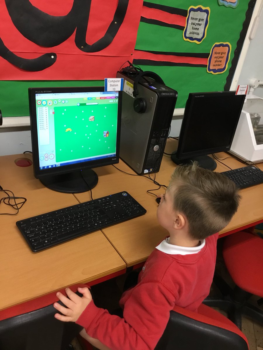 ysgolycastell's tweet photo. Class 1 enjoying coding with Turtle on JIT. We used advanced mode to write algorithms to move multiple sprites on-screen @GwEGogleddCymru @ISLCymru @codeclubWales #erasmusrhyl #j2easy https://t.co/jvWOIPLwgu