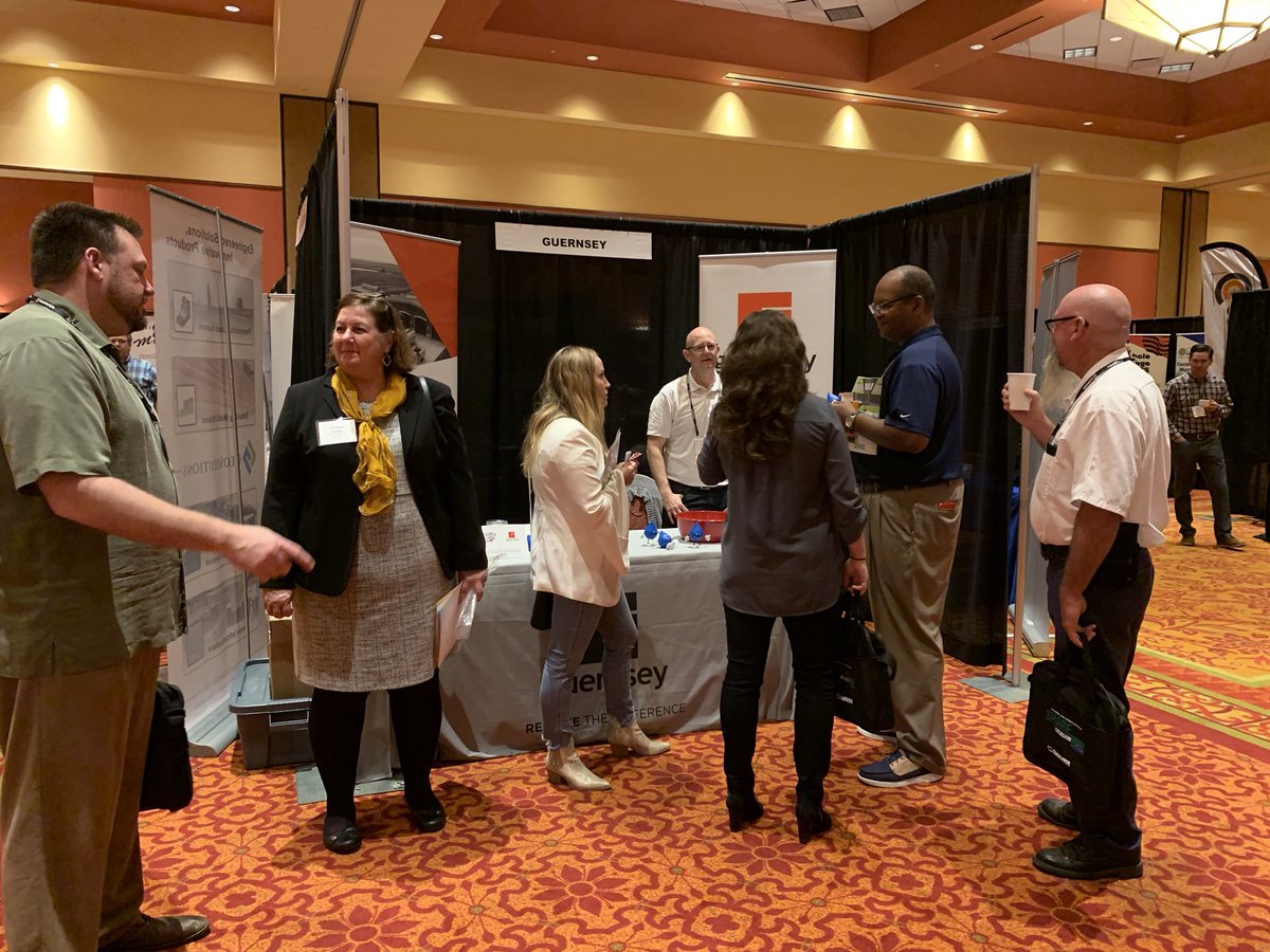 guernsey_us's tweet photo. We enjoyed “Sharing the Vision”with some of our municipal clients at the 2019 APWA/OWEA Joint Conference. #realizethedifference #silversponsor #APWAOK #OWEAOK https://t.co/dCPRG72b5b