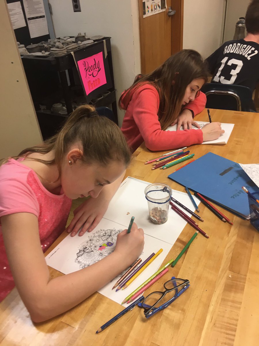 MsCantello's tweet photo. Finishing clay up and some artists have time to independently work—coloring is so relaxing! #colorandrelax #prismacolor https://t.co/6L0MVsGwIt