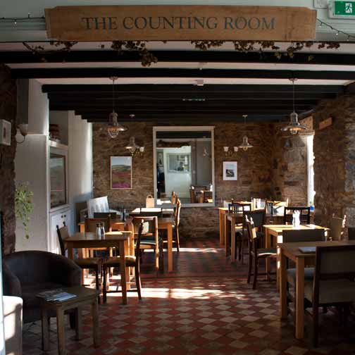 Enjoying <a href="/HelfordRiverCr/">Helford River Cruise</a> this #bankholiday? Why not come along to <a href="/STAGNESHOTEL/">St Agnes Hotel</a> for some great #beer #wine #cider #food &amp; on #bankholidaymonday enjoy the street #fayre #pasty #competition &amp; #livemusic too?