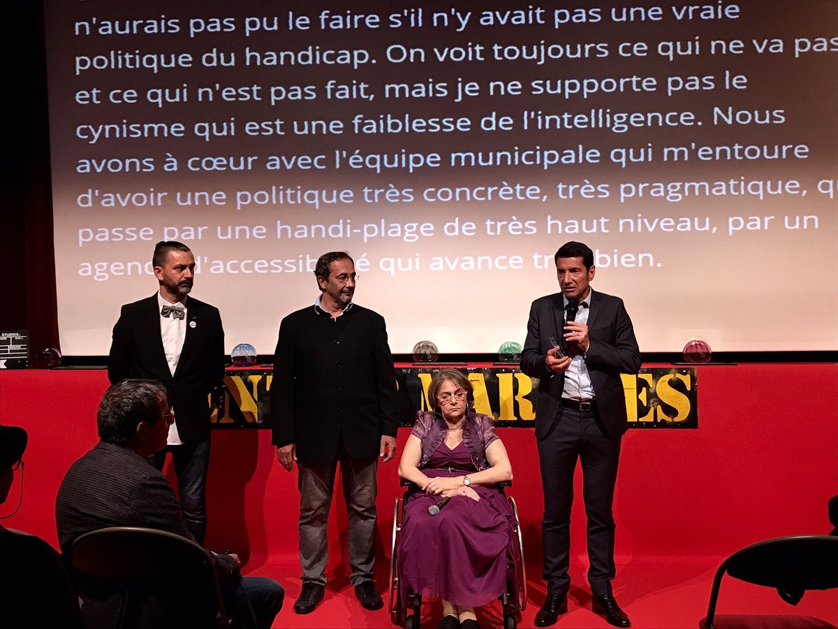 delphinecazin's tweet photo. Clôture par @davidlisnard du Festival @Entr2Marches qui célèbre cette année ses 10 ans @villecannes #courtmetrage#handicap#APF https://t.co/IqEIRbmZLB