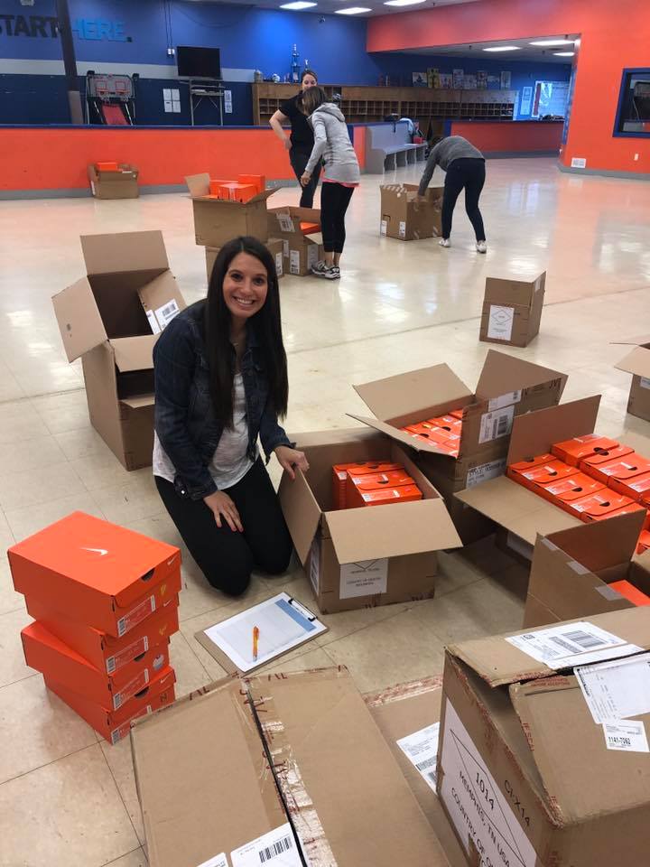 SoultoSoleOhio's tweet photo. It takes a village! Krystina, along with a bunch of others helped organize, sort and pack shoes for our upcoming shoe giveaways! https://t.co/XtdWHYNWPD