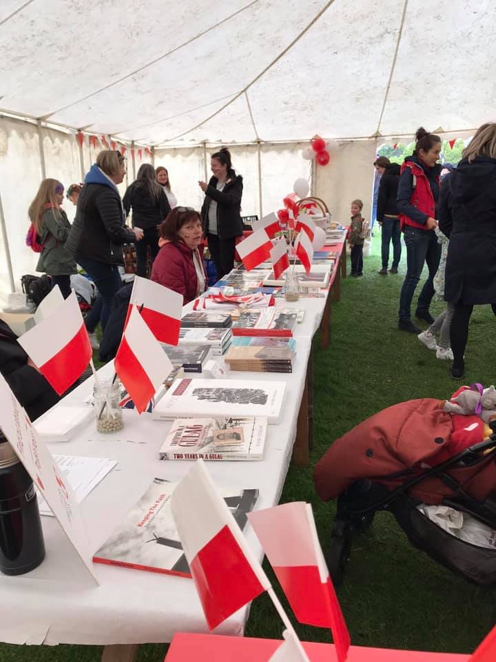PhdSheffield's tweet photo. Poland is becoming a popular #tourist destination! During #PLHeritageDay in Sheffield we handed out over 400 booklets promoting #polishtourism. Our map of Poland proved to be really popular! #phdsheffield #SheffEvents #PolesinUK #lovepoland #visitpoland #holidays #gotopoland https://t.co/AundrNnBR5