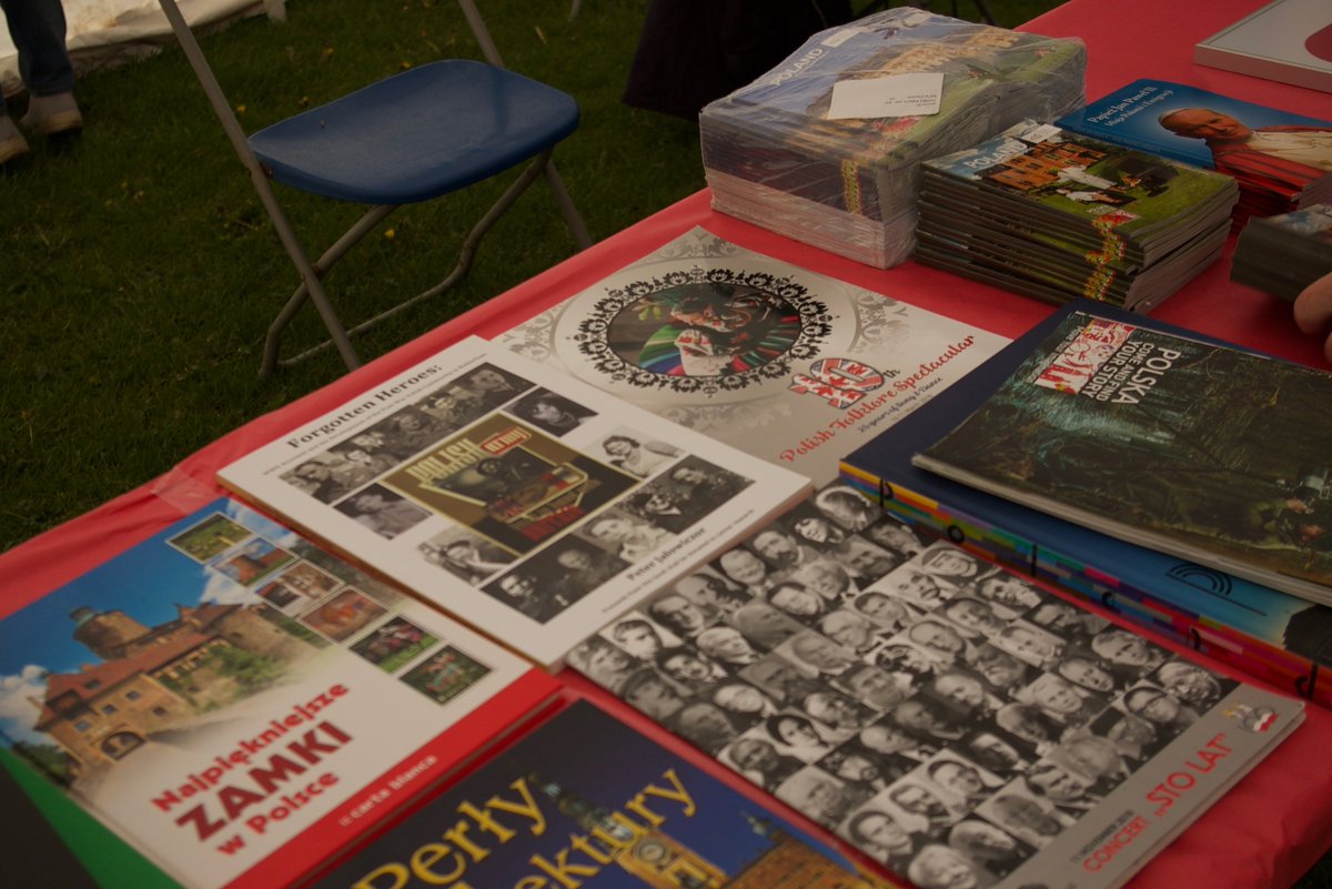 PhdSheffield's tweet photo. Poland is becoming a popular #tourist destination! During #PLHeritageDay in Sheffield we handed out over 400 booklets promoting #polishtourism. Our map of Poland proved to be really popular! #phdsheffield #SheffEvents #PolesinUK #lovepoland #visitpoland #holidays #gotopoland https://t.co/AundrNnBR5
