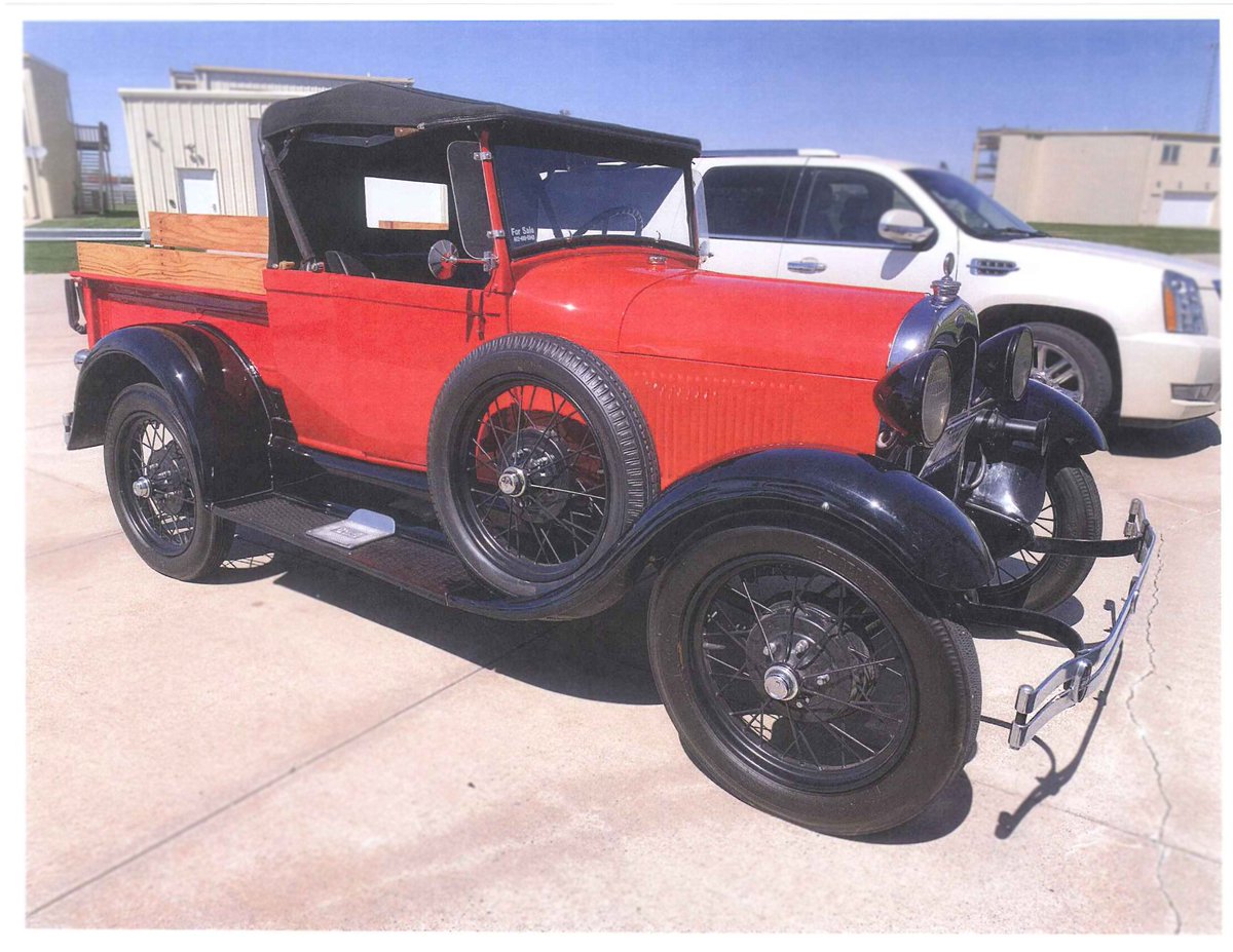ManheimOmaha's tweet photo. #flashbackfriday is featuring these beauties today! Do these oldies bring back memories for anyone?#manheimomaha #fbf #specialinterest19 https://t.co/Ks1jJnJnPy