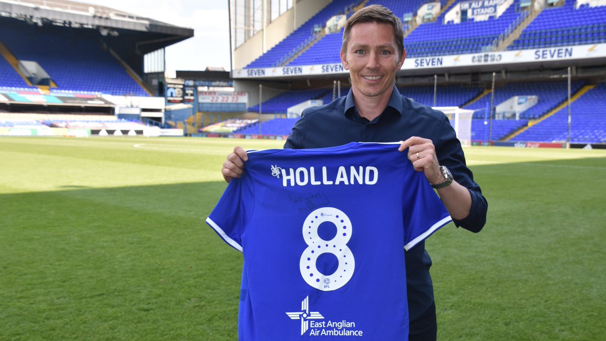 Ipswich Town tweet media