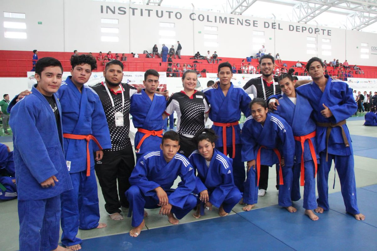conadeoficial's tweet photo. #OlimpiadaEnVivo Sigue de cerca las competencias de #Judo que se realizan en la ciudad de Colima, Colima. #ON19 y #NJ19 🥋🥋
#NuestrasOlimpiadas 🇲🇽
👉🏻https://t.co/qdhgDkCkUJ https://t.co/V6Gh2nKiPA