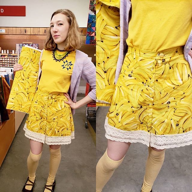 HancocksPaducah's tweet photo. Thank you Lillian for showing off your banana skirt! ππ΅ It's adorable! π
Get the fabric by #timelesstreasures online at https://t.co/SF4QVdBOO0!
#hancocksofpaducah #talentedemployees #bananasforbananas https://t.co/QDPVjN183g https://t.co/xhkP9AtozQ