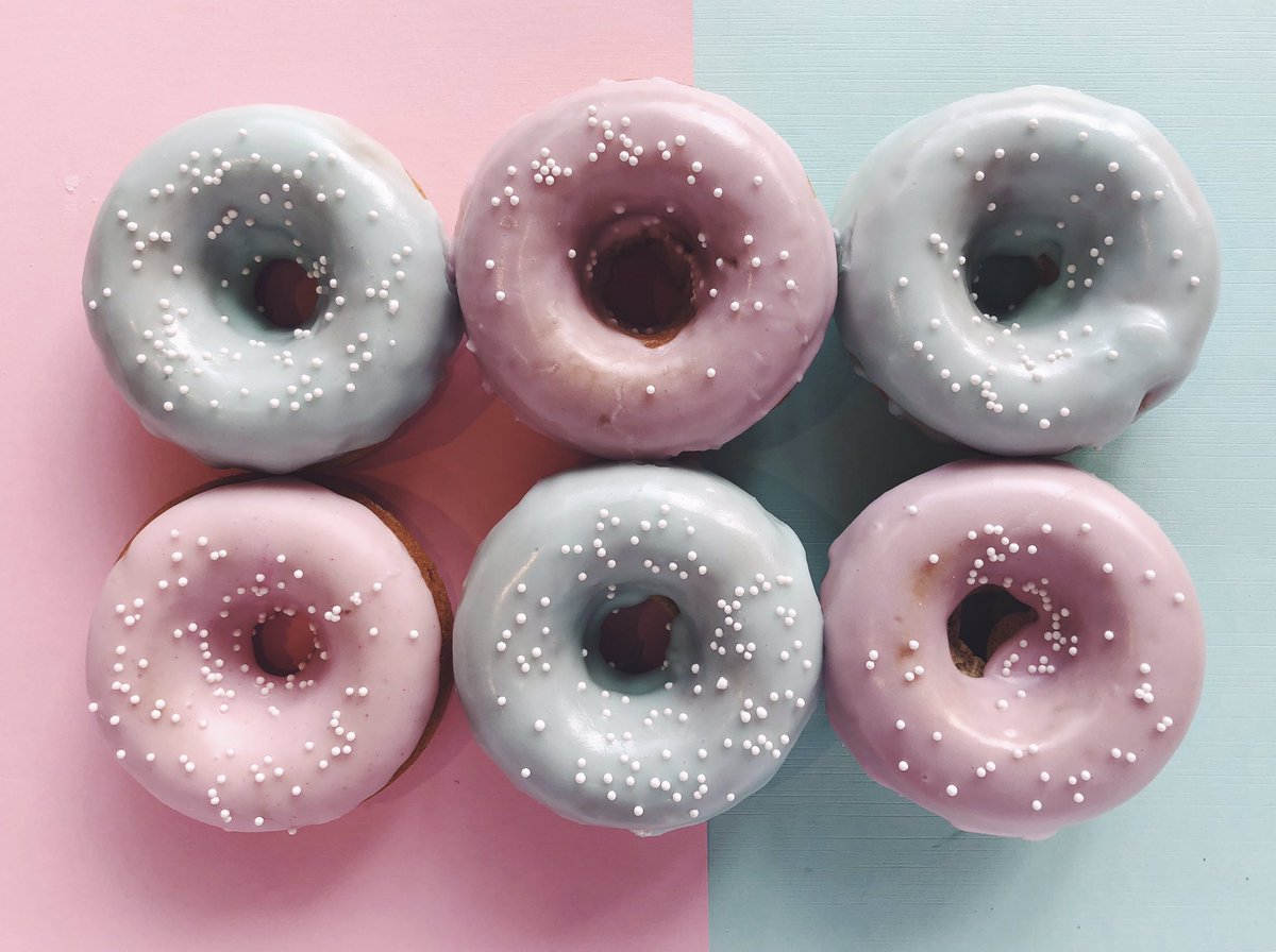 flirtcupcakes's tweet image. Did you know June 6th is National YoYo Day? We’ve partnered with @yolanda_gampp to offer FREE treats that day to celebrate! The first 50 people to come into our bakery &amp;amp; say “Happy YoYo Day” will get a free donut &amp;amp; the chance to win a “How To Cake It” prize pack! #YoYoDay