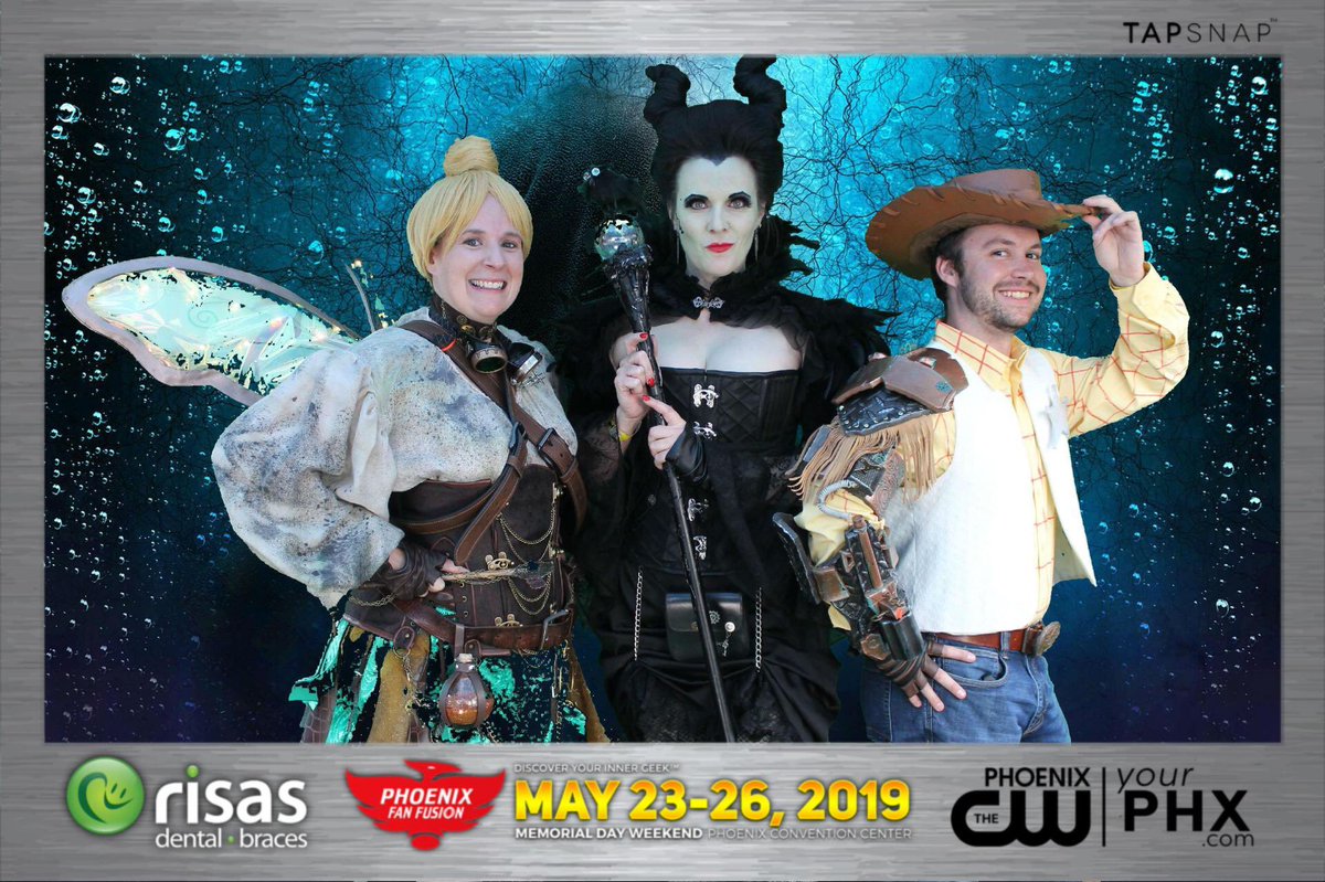 CosplayCollege's tweet photo. Steampunk Disney!!  What are you doing this weekend? https://t.co/GlaKMfn74Q