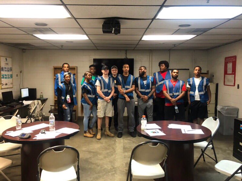 Please welcome the newest members of the Lawnside Day Hub. ⁦<a href="/ChesapeakUPSers/">Chesapeake UPSers</a>⁩