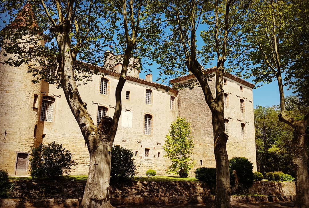 WPAdventure's tweet photo. We will also be spending a day shooting at this stunning #Château during our #FrenchExperience #photoworkshop. We have one place available, come and join us you will not be disappointed
#worldphotoadventure #wpastar #france #southoffrance #photography #cathar #period_fashion https://t.co/YKbAM9yRIJ