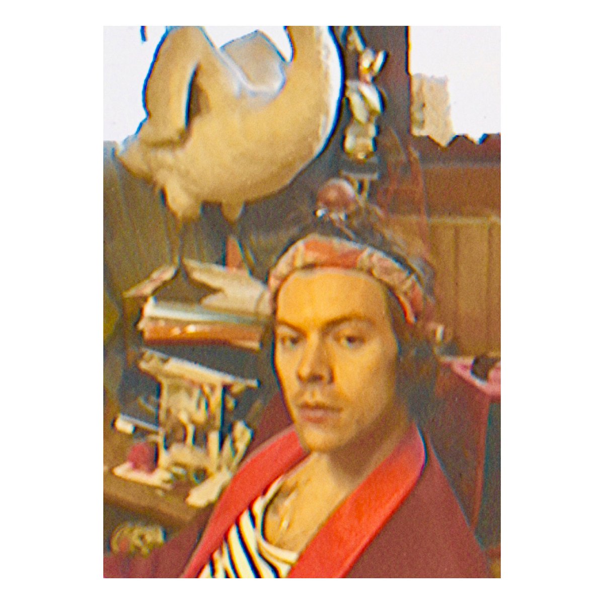 gucci's tweet image. In unique setting that highlights #AlessandroMichele’s taste for the unconventional and the antique, @Harry_Styles appears in the new #GucciTailoring campaign.Watch the full campaign video on.gucci.com/_MensTailoring…. 
#GucciPreFall19