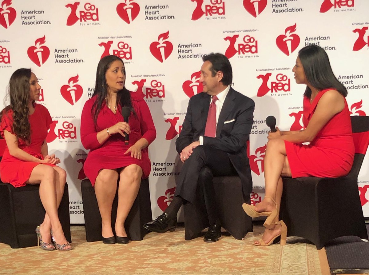 DrLandrau's tweet photo. #houstonvestidorojo has started! #latinasgored https://t.co/8FXq24mN55