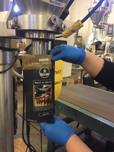 bocajava's tweet photo. Packing up coffee fresh-roasted coffee to be shipped to the men and women who serve our country. So far 8,749,658 cups (and counting) have been donated...help us get to 10,000,000. https://t.co/7dtX4fKQPu #BocaJava #FreshRoast #SupportOurTroops https://t.co/X4Eaz4v2ma