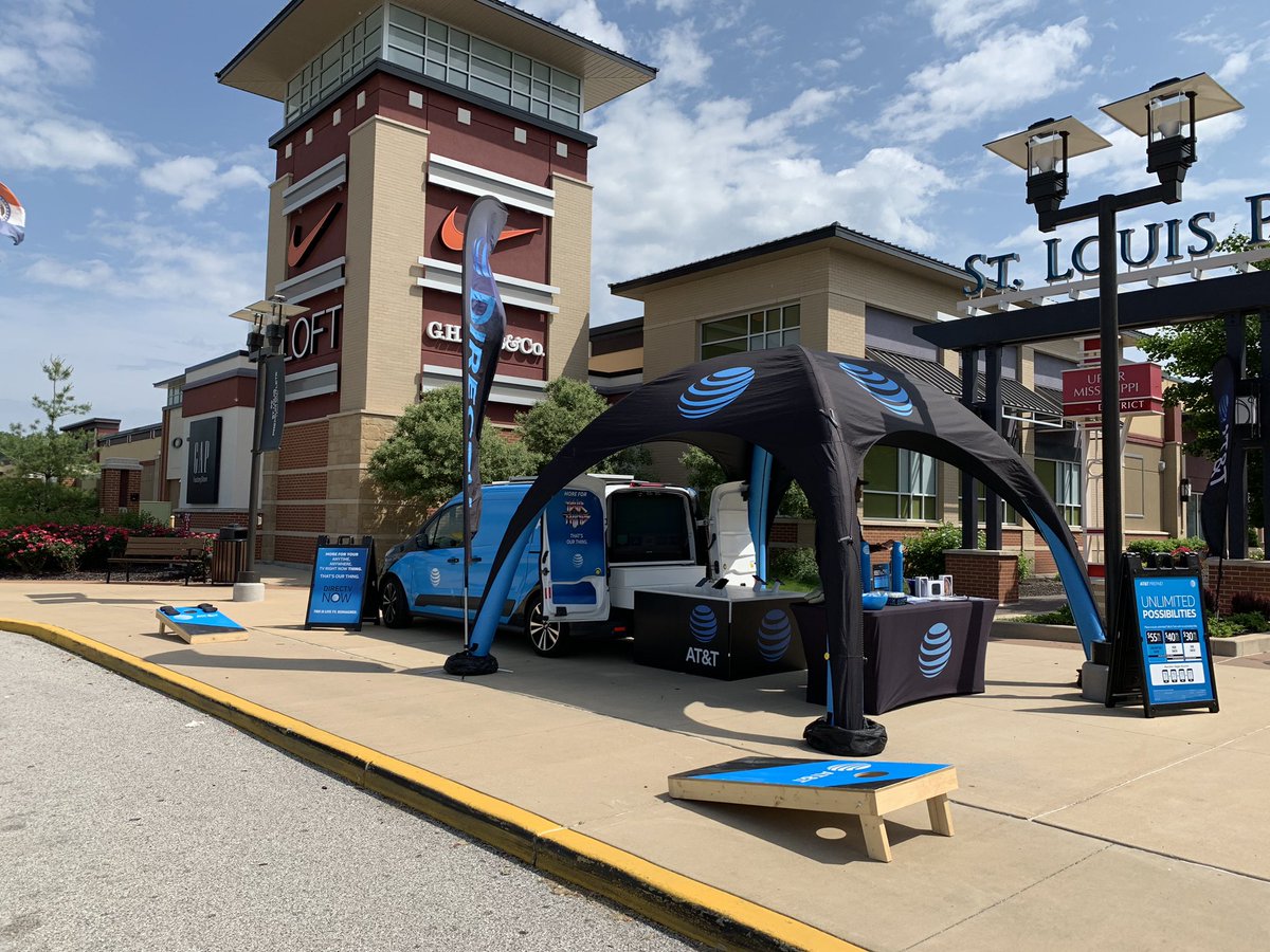 DanielBonneratt's tweet photo. Time to cook π¨πΎβπ³
Come see us at the St.louis Premium Outlets mall today
Lots of great promotions
#NorthKAMO
#getcaughtbeinggreat
@ReadyToGoMobile
@wisdom_bradley @matthew_kobel @Brandon_Loc @Michell48280862 https://t.co/ES50MayFR6
