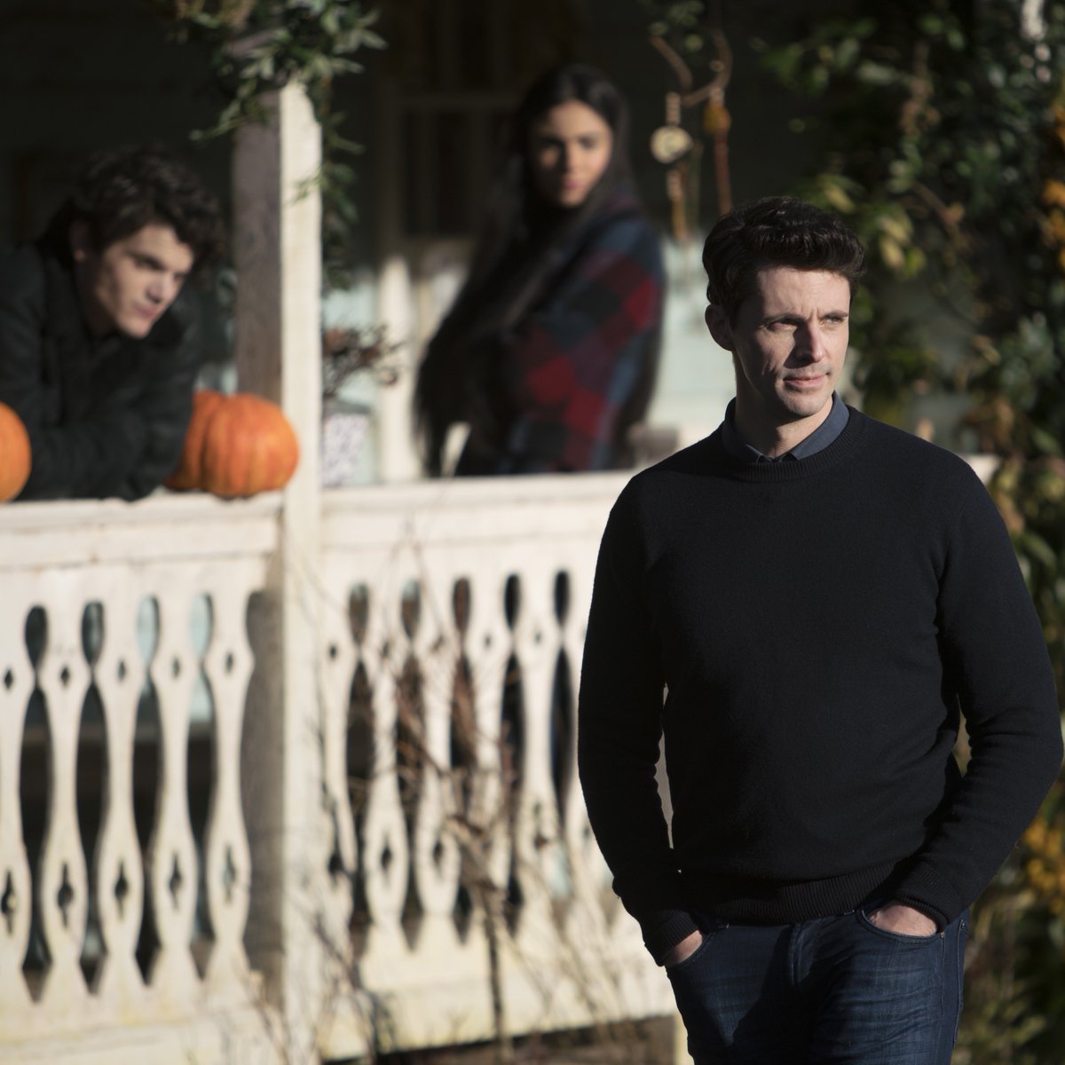 ADiscoveryOfWTV's tweet photo. It all comes to a conclusion THIS Sunday on @AMC_TV and @BBCAMERICA! Don't miss it! 🤭
#ADiscoveryofWitches https://t.co/F9NHVEwIFw