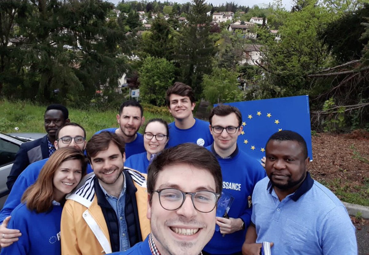 AudreyLyonnet's tweet image. ➡️ 74% des jeunes ne sont pas allés voter en 2014 
➡️ 63,4 % Stéphanois n’ont pas voté aux dernières élections #Européennes

 Choisissons ensemble notre Europe 🇪🇺 . Dimanche votons @Renaissance_UE !! 

🗳 Dimanche, je vote pour @NathalieLoiseau , @VTrillet_Lenoir , @Guy_Lvt ...