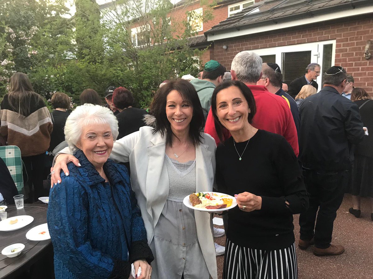 Heatonparkshul tweet media