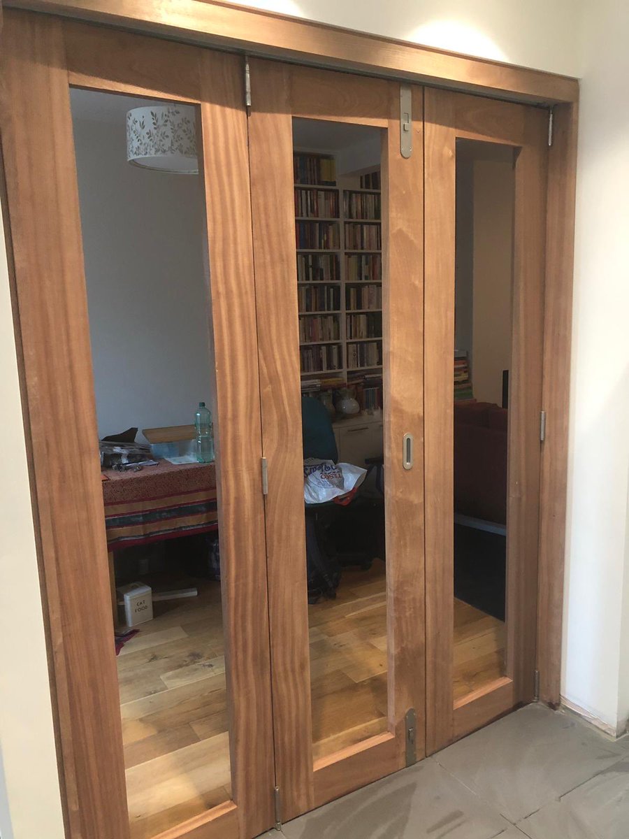 rbbconstruction's tweet photo. Our #carpenters just completed #installation of #hardwood #BifoldDoor at our #kitchen #Refurbishment in #Walthamstow #Builders #Kitchen #Benchmarx https://t.co/wiyOuN1VPc