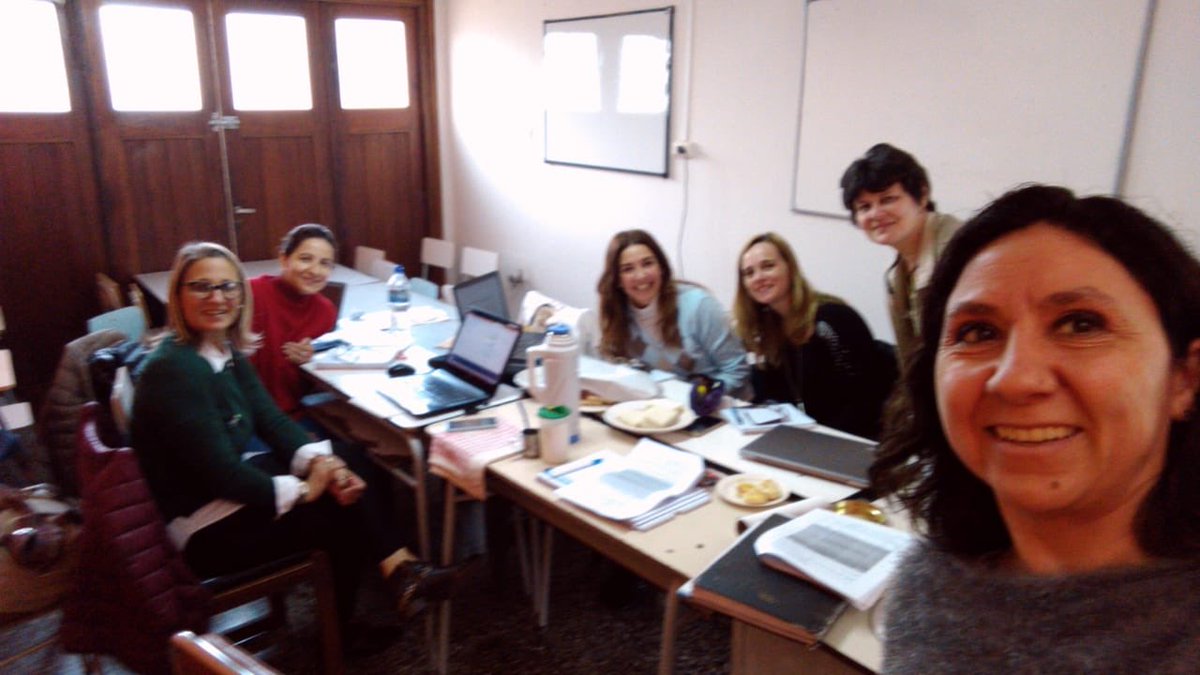 ciiehenderson's tweet photo. El día martes 21 se llevó a cabo la reunión regional de Directoras de CIIE de la Región 15 para planificar la agenda de trabajo en el 2do trimestre del año. ¡Gracias @Ciie9dejulio por recibirnos! @VicZorraquin @CiiePehuajo @CIIECasares @CiieBragado @CiieAlberti @CiieChivilcoy https://t.co/83YSnaF7z0