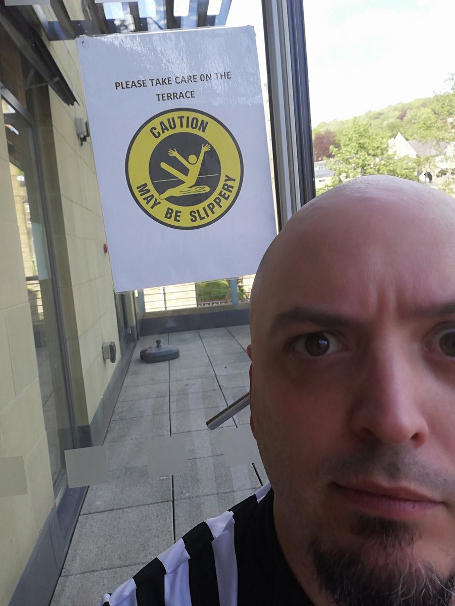 REF_JumpingJohn's tweet image. Guess they knew I was coming......
#JOHNFALL