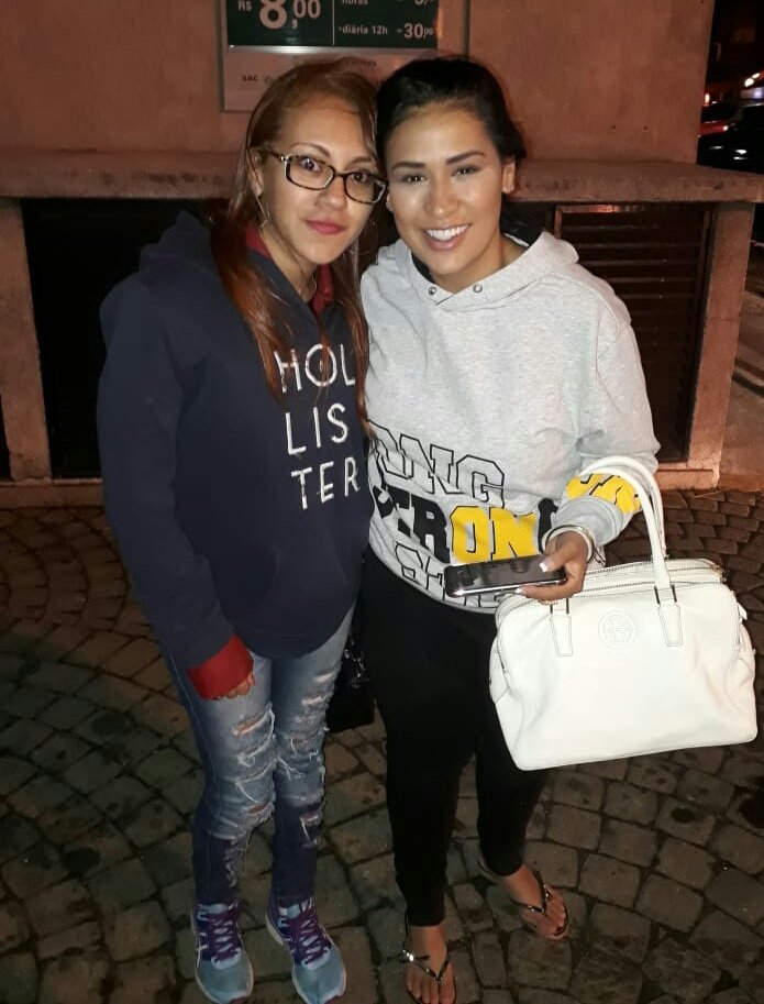 stef_sccp's tweet photo. Parabéns pro amor da minha vida, que Deus abençoe sua vida grandemente cantora, que você continue essa mulher maravilhosa, você é LUZ, te amo demais ❤
#ParabensSimone https://t.co/sZOkRkUc93