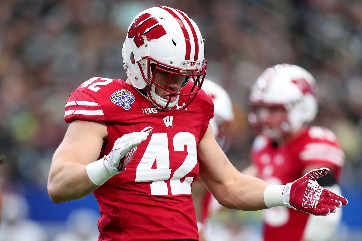 LoganFano's tweet photo. Blessings!! I am so grateful to receive an offer from The University of Wisconsin! 🔴⚪️🧀 #GOBADGERS https://t.co/qaM2nCf5E0