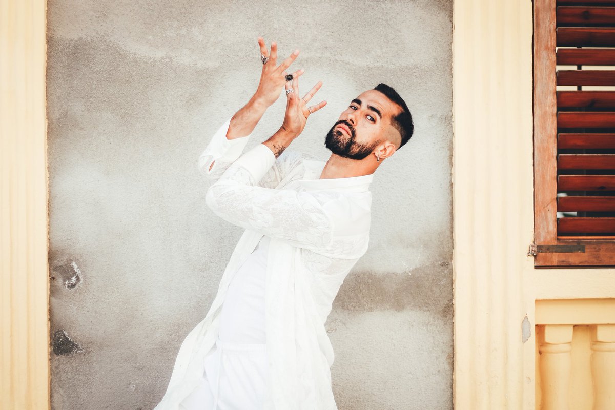 AnaVallsPhoto's tweet photo. Passion
.
Model: Víctor Oscar Juaranz
Eivissa. Av. España 
#ibiza #eivissa #photography #anavallsfotografia https://t.co/f8eZUHlmoZ