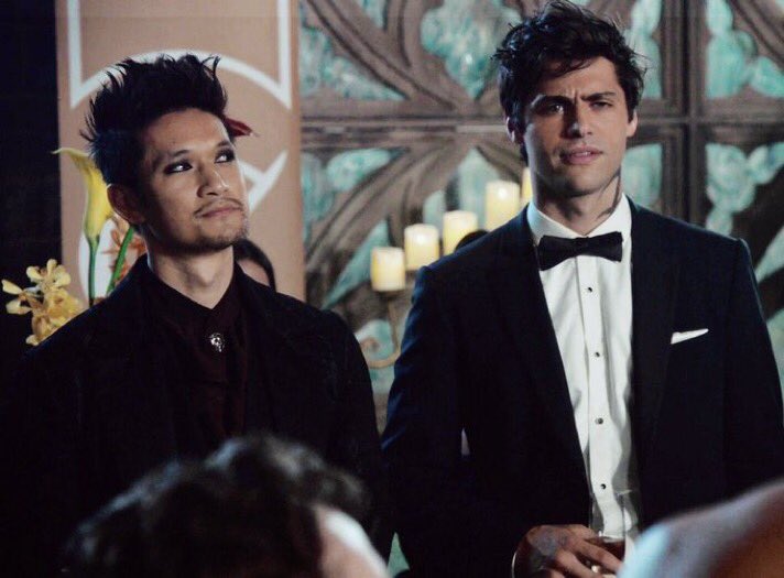 abisexualpanic's tweet photo. this parallel is so underrated https://t.co/ldx6boEAJB