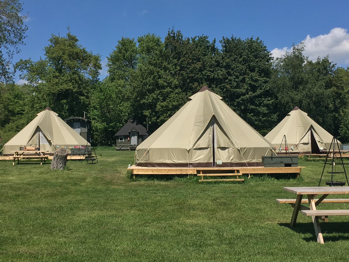 swattesfield's tweet photo. ☀️ Ready and raring to go for our booked out bank holiday weekend! Hope you all have a great time wherever you are this weekend! ☀️ #suffolk #glamping #camping #campsite @cool_camping @CampsitesUK @TheGoodDogGuide https://t.co/bHGUKrmu7r