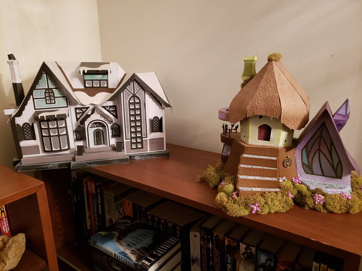 Longfellow_Matt's tweet photo. My wife is big into 3D paper crafting and art, using Cricut machines and handcrafting techniques.  Here are some of her creations.  @svgcuts @OfficialCricut #crafty https://t.co/8c0c0NiTYq