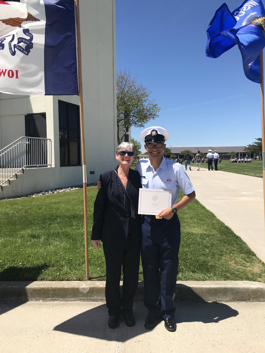 brandonbro2's tweet photo. Officially a member of the Coast Guard 😈🤙 https://t.co/PWp4KrKTtx