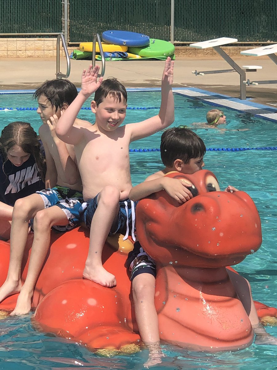 GESGeider's tweet image. 4th graders ❤️ Field Day!!! @GESCurnow @GESMauldin @GESMBASIL #GESShineon