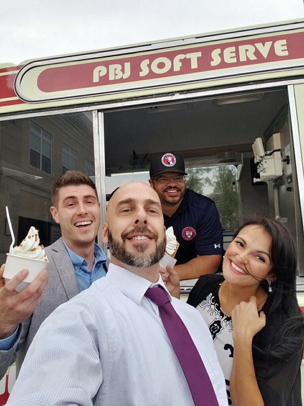 pbjsoftserve's tweet photo. Nothing like a litttle @FusionAcademy love. Team Ardmore stopping by the Malvern 1 Year Anniversary!! Thanks for stopping by our truck. #IceCream #FoodTruck #Foodie #IceCreamTruck #Friday #MDW #Philadelphia https://t.co/Uv5GEPMT2k
