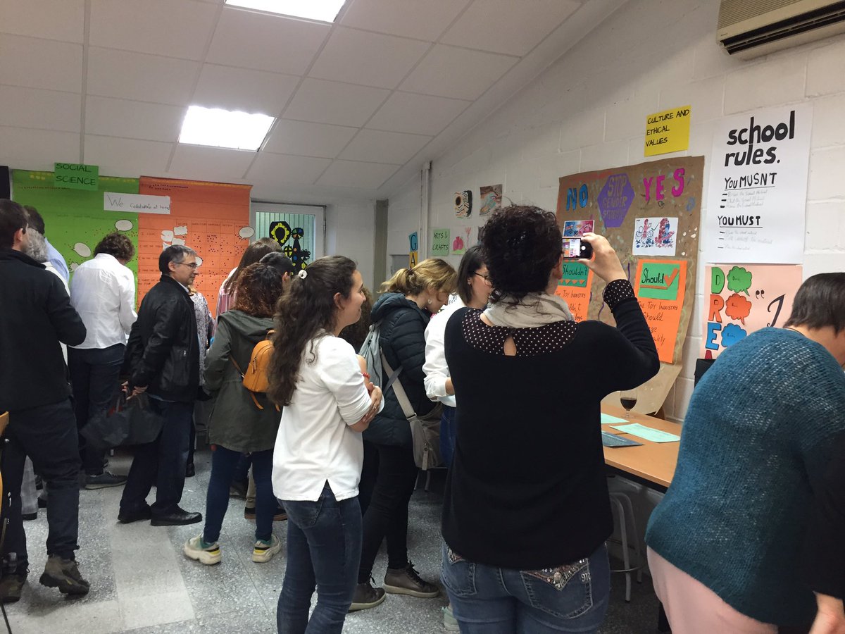 rosamariafelip's tweet image. #celebratingLearning @CLIL_and_FLE awesome projects!!!
