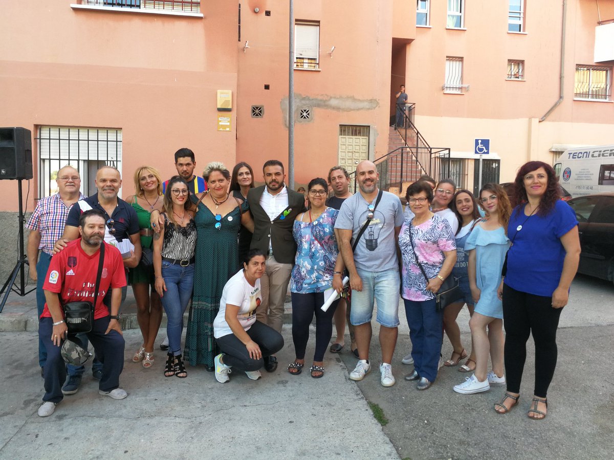 Equipazo para darlo todo por nuestros vecinos y vecinas a partir del próximo #26M. Hay ganas, ilusión y mucho esfuerzo para lo que viene. #PoryParaMisVecinos #RincondelaVictoria