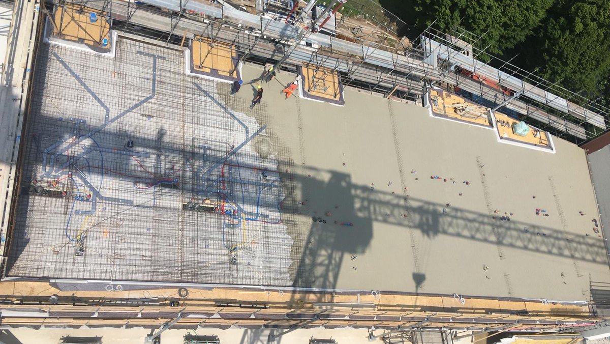 JMJHermans's tweet photo. 70 app Bastion Roermond
Vandaag stort laatste deel vloer van de 3e woonlaag.
Op 4 juli bereiken wij het hoogste punt.
Roermond wordt elke week weer een beetje mooier 👍
#bouwbedrijvenjongen #volkerwessels #bim #lean #digibase #roerdelta #homij #bouwmensenlimburg https://t.co/wTXDaDpRcS