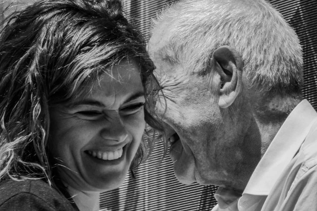 emili_barrera's tweet photo. Dedico el meu primer tweet al Casal de l'Esquerra de l'Eixample, a l'Ernest Maragall i tot el seu esplèndid equip. Salut, República i Rock &amp; Roll. https://t.co/jGH4xUAb5i